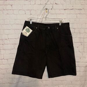 Vintage NWT Wrangler Rugged Wear Denim Shorts Size 38 5-Pocket Eco-Friendly